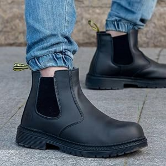 Slip On Chelsea Boots – Lightweight Comfort with High Performance