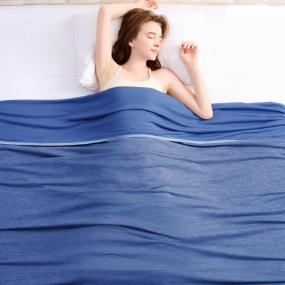 Lightweight Cooling Blanket – Soft & Temperature-Friendly Design